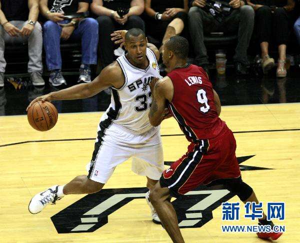 2010nba总决赛第1场-20142015nba总决赛第一场!