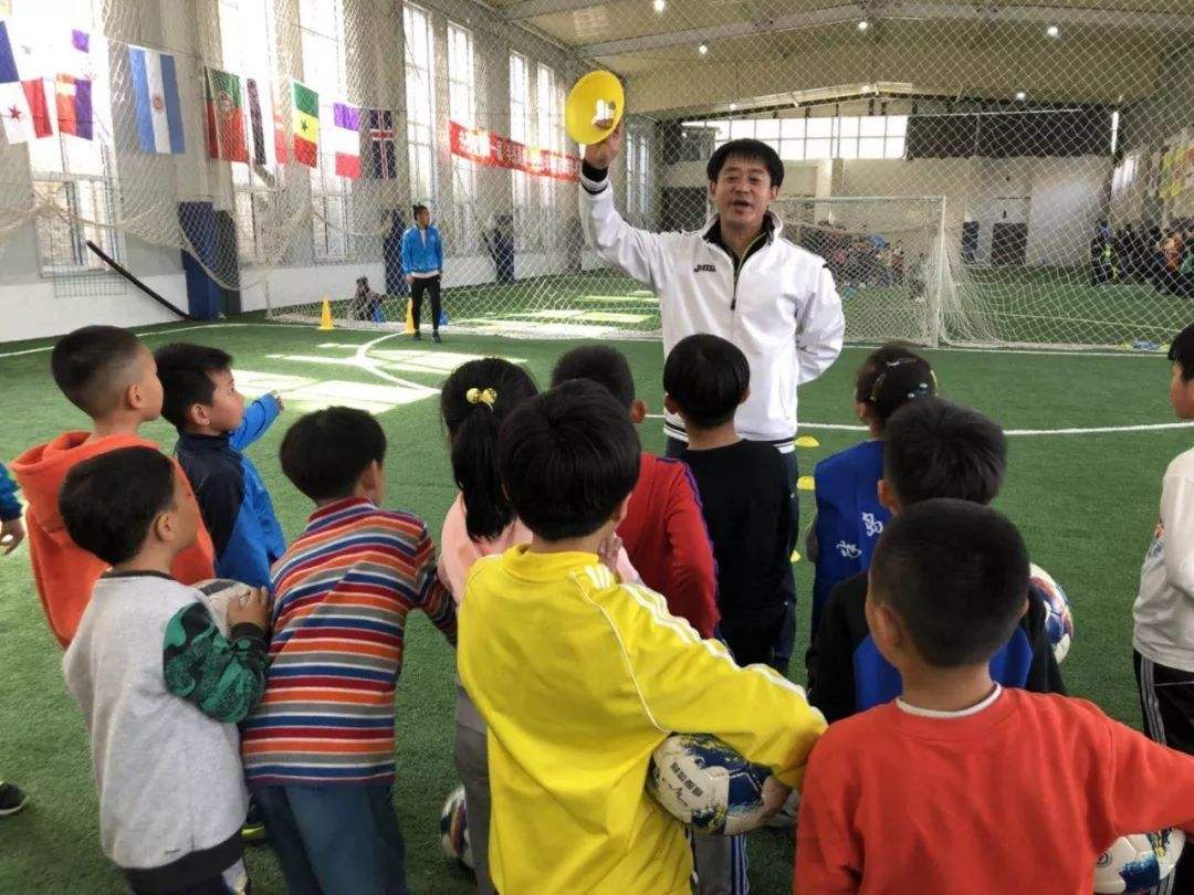 王宏有，王宏有滑雪!