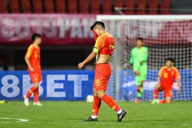 国足世预赛迎战越南，国足世预赛迎战越南直播回放!