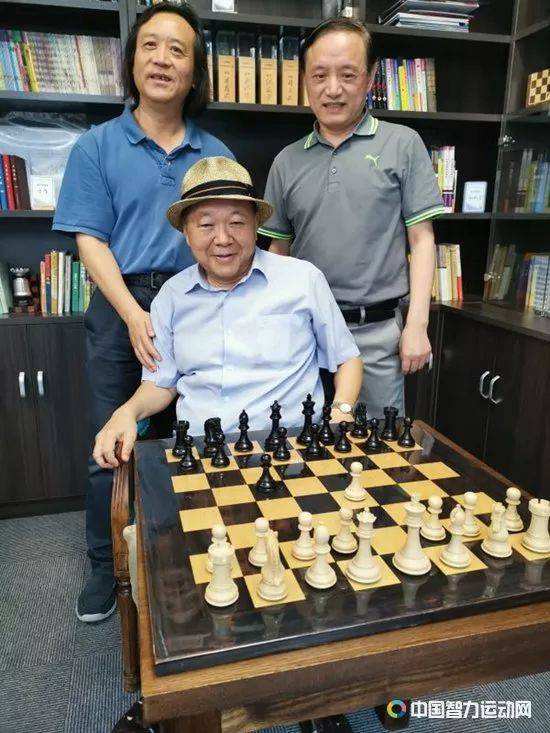 林峰国际象棋，林峰国际象棋图书馆营业时间!