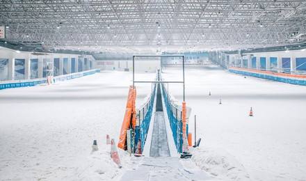 北京乔波室内滑雪场，北京乔波室内滑雪场冷不冷!